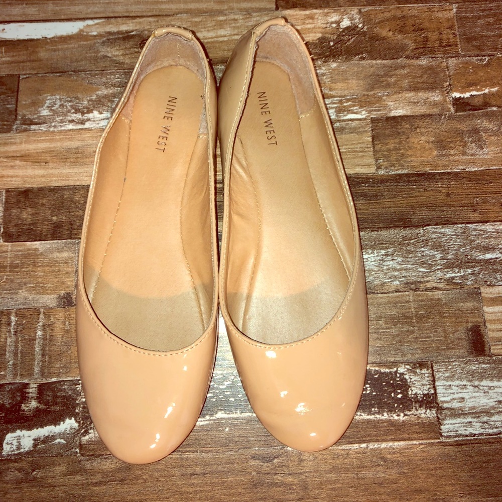 Nude Nine West Flats